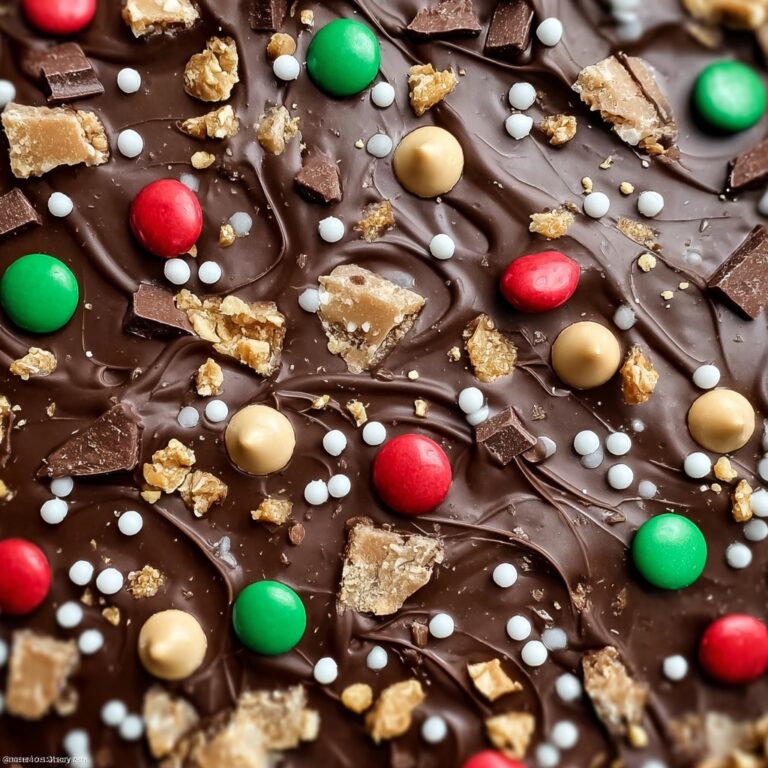 Irresistibly Festive Christmas Bark That’s Sweet and Crunchy Recipe